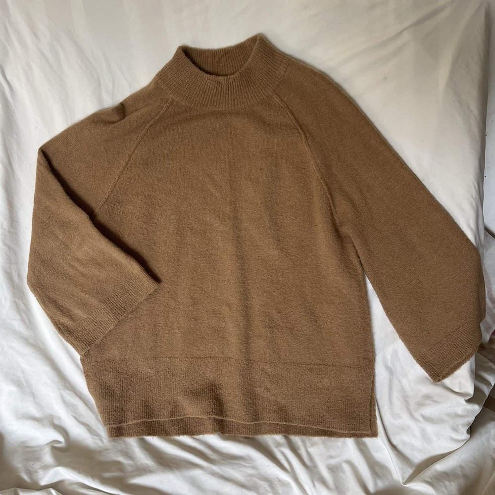 CALVIN KLEIN women sweater bell sleeve Sweater Size M Tan